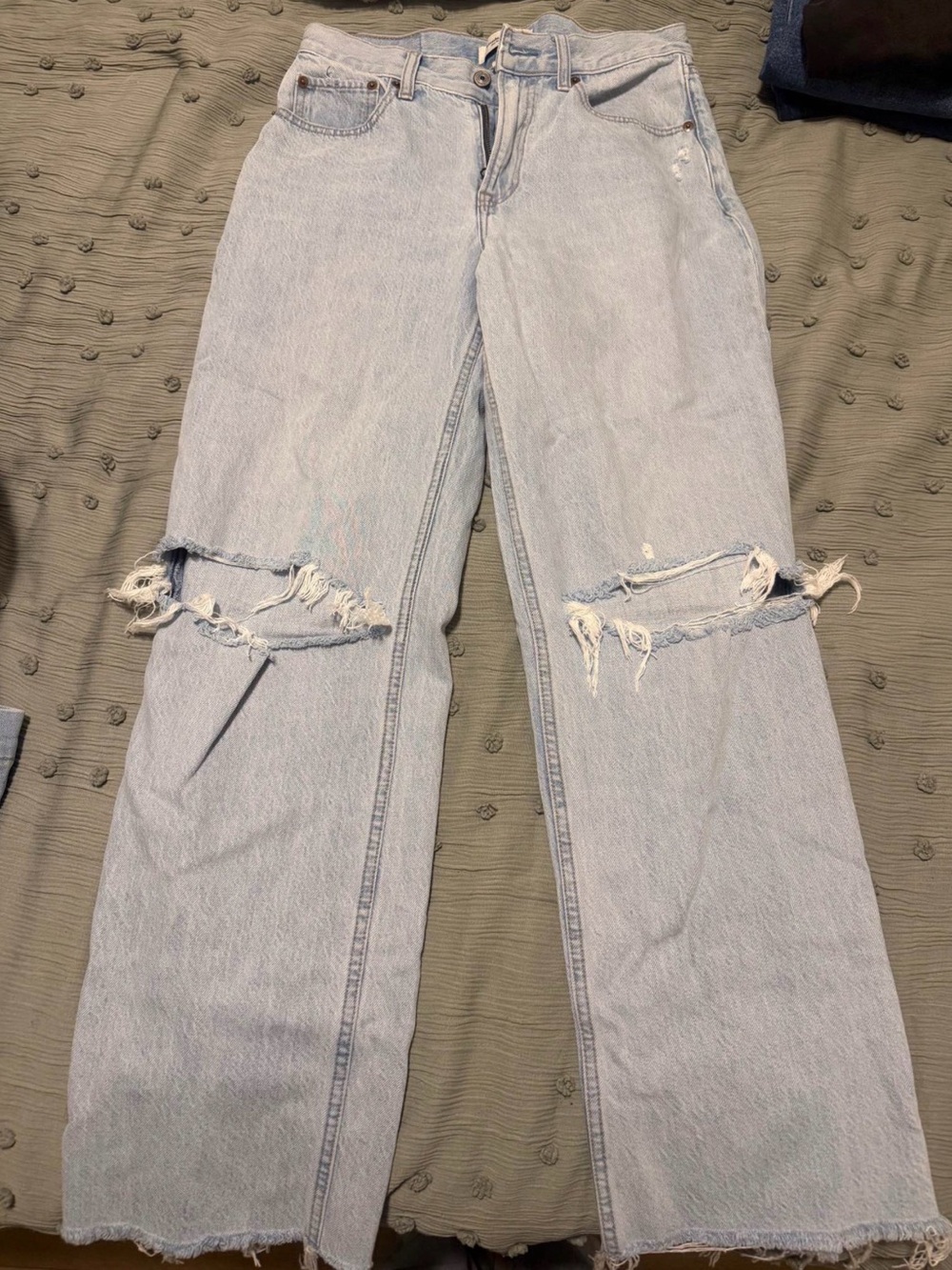 Abercrombie & Fitch Light Blue Wide-Leg Distressed Jeans